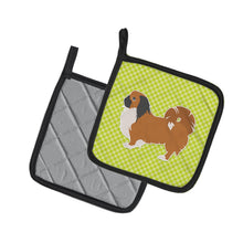 Load image into Gallery viewer, Pekingese Checkerboard Green Pot Holders - Set of 2 - Heat-Resistant Kitchen Essentials BB3838PTHD