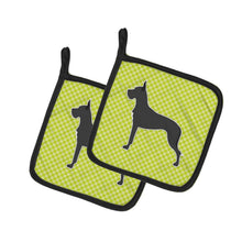 Load image into Gallery viewer, Great Dane Checkerboard Green Pot Holders - Set of 2 - Heat-Resistant Kitchen Essentials BB3875PTHD