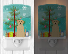 Load image into Gallery viewer, Merry Christmas Tree Yellow Labrador Ceramic Night Light BB4180CNL