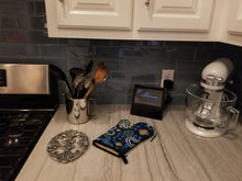 Load image into Gallery viewer, Blue Flowers Chocolate Brown Poodle Oven Mitt BB5107OVMT