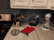 Load image into Gallery viewer, Day of the Dead Orange Oven Mitt BB5119OVMT