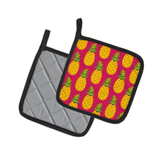 Load image into Gallery viewer, Pineapples on Pink Pot Holders - Set of 2 - Heat-Resistant Kitchen Essentials BB5136PTHD