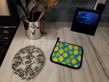 Load image into Gallery viewer, Lemons and Limes Pot Holders - Set of 2 - Heat-Resistant Kitchen Essentials BB5150PTHD