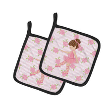 Load image into Gallery viewer, Ballerina Brunette Point Pot Holders - Set of 2 - Heat-Resistant Kitchen Essentials BB5177PTHD