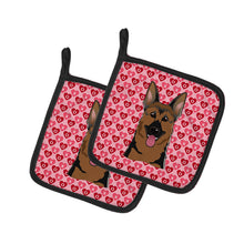 Load image into Gallery viewer, German Shepherd Hearts Pot Holders - Set of 2 - Heat-Resistant Kitchen Essentials BB5281PTHD