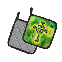 Load image into Gallery viewer, Irish Celtic Cross Pot Holders - Set of 2 - Heat-Resistant Kitchen Essentials BB5764PTHD