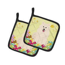Load image into Gallery viewer, Easter Eggs Samoyed Pot Holders - Set of 2 - Heat-Resistant Kitchen Essentials BB6030PTHD