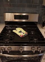 Load image into Gallery viewer, Easter Eggs Smooth Fox Terrier Oven Mitt BB6098OVMT