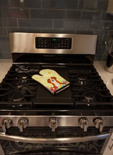 Load image into Gallery viewer, Easter Eggs English Foxhound Oven Mitt BB6110OVMT