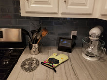 Load image into Gallery viewer, Easter Eggs Wire Haired Dachshund Black Tan Oven Mitt BB6127OVMT