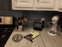 Load image into Gallery viewer, Easter Eggs Chow Chow Black Oven Mitt BB6143OVMT