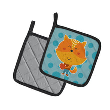 Load image into Gallery viewer, Polkadot Squirrel Pot Holders - Set of 2 - Heat-Resistant Kitchen Essentials BB6729PTHD