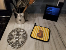 Load image into Gallery viewer, Opossum Love Pot Holders - Set of 2 - Heat-Resistant Kitchen Essentials BB6743PTHD
