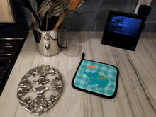 Load image into Gallery viewer, Elephant Love Pot Holders - Set of 2 - Heat-Resistant Kitchen Essentials BB6744PTHD