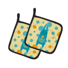Load image into Gallery viewer, Polkadot Rabbit Pot Holders - Set of 2 - Heat-Resistant Kitchen Essentials BB6757PTHD