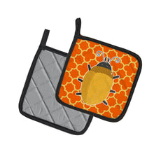 Load image into Gallery viewer, Beetle Pot Holders - Set of 2 - Heat-Resistant Kitchen Essentials BB6772PTHD