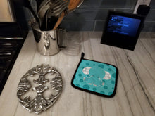 Load image into Gallery viewer, Polkadot Elephant Pot Holders - Set of 2 - Heat-Resistant Kitchen Essentials BB6836PTHD