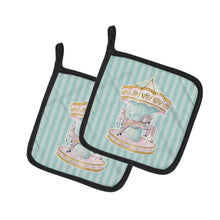 Load image into Gallery viewer, Carousel Pot Holders - Set of 2 - Heat-Resistant Kitchen Essentials BB6857PTHD