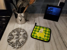 Load image into Gallery viewer, Going Bananas Pot Holders - Set of 2 - Heat-Resistant Kitchen Essentials BB6889PTHD