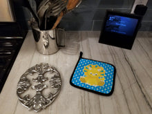Load image into Gallery viewer, Triceratops Dinosaur Pot Holders - Set of 2 - Heat-Resistant Kitchen Essentials BB6894PTHD