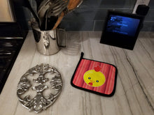 Load image into Gallery viewer, Chicken Face Pot Holders - Set of 2 - Heat-Resistant Kitchen Essentials BB6929PTHD