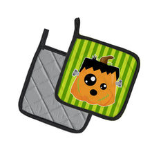 Load image into Gallery viewer, Halloween Pumpkin Frankenstein Pot Holders - Set of 2 - Heat-Resistant Kitchen Essentials BB6961PTHD