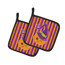 Load image into Gallery viewer, Halloween Pumpkin Witch Pot Holders - Set of 2 - Heat-Resistant Kitchen Essentials BB6967PTHD