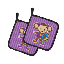 Load image into Gallery viewer, Monkey with Backpack Pot Holders - Set of 2 - Heat-Resistant Kitchen Essentials BB7017PTHD
