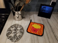 Load image into Gallery viewer, French Fries Face Pot Holders - Set of 2 - Heat-Resistant Kitchen Essentials BB7050PTHD