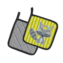 Load image into Gallery viewer, Raccoon with Flowers Pot Holders - Set of 2 - Heat-Resistant Kitchen Essentials BB7095PTHD
