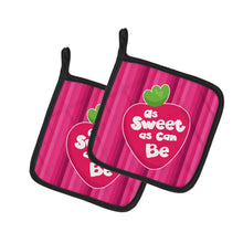Load image into Gallery viewer, Stawberry As Sweet as Can Be Pot Holders - Set of 2 - Heat-Resistant Kitchen Essentials BB7106PTHD