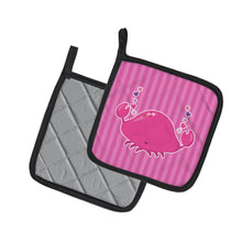 Load image into Gallery viewer, Pink Crab Pot Holders - Set of 2 - Heat-Resistant Kitchen Essentials BB7129PTHD