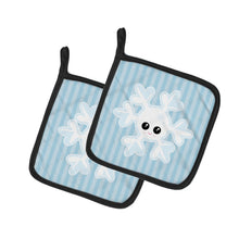 Load image into Gallery viewer, Weather Snowflake Face Pot Holders - Set of 2 - Heat-Resistant Kitchen Essentials BB7149PTHD