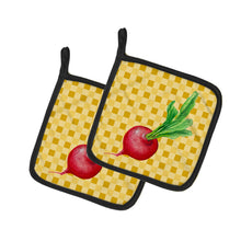 Load image into Gallery viewer, Radish on Basketweave Pot Holders - Set of 2 - Heat-Resistant Kitchen Essentials BB7210PTHD
