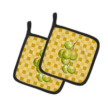 Load image into Gallery viewer, White Grapes on Basketweave Pot Holders - Set of 2 - Heat-Resistant Kitchen Essentials BB7226PTHD