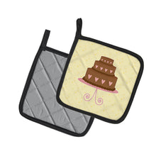 Load image into Gallery viewer, 3 Tier Heart Chocolate Cake on Yellow Pot Holders - Set of 2 - Heat-Resistant Kitchen Essentials BB7288PTHD