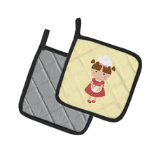 Load image into Gallery viewer, Brunette Baker on Yellow Pot Holders - Set of 2 - Heat-Resistant Kitchen Essentials BB7292PTHD