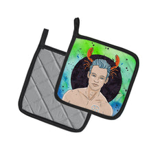 Load image into Gallery viewer, Cancer Zodiac Sign Pot Holders - Set of 2 - Heat-Resistant Kitchen Essentials BB7320PTHD