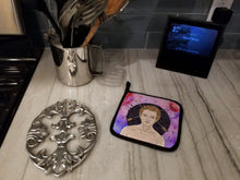 Load image into Gallery viewer, Sagittarius Zodiac Sign Pot Holders - Set of 2 - Heat-Resistant Kitchen Essentials BB7325PTHD