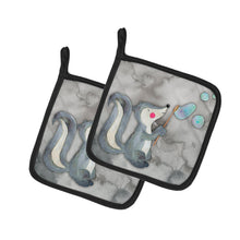 Load image into Gallery viewer, Skunk and Bubbles Watercolor Pot Holders - Set of 2 - Heat-Resistant Kitchen Essentials BB7352PTHD