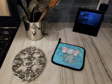 Load image into Gallery viewer, Blue Elepant Watercolor Pot Holders - Set of 2 - Heat-Resistant Kitchen Essentials BB7372PTHD