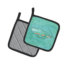 Load image into Gallery viewer, Alligator Watercolor Pot Holders - Set of 2 - Heat-Resistant Kitchen Essentials BB7385PTHD