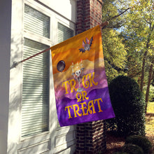 Load image into Gallery viewer, Halloween Trick or Treat Flag Canvas House Size BB7461CHF