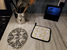 Load image into Gallery viewer, Watercolor Leaves Pink Pot Holders - Set of 2 - Heat-Resistant Kitchen Essentials BB7480PTHD