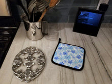 Load image into Gallery viewer, Blue Snowflakes Watercolor Pot Holders - Set of 2 - Heat-Resistant Kitchen Essentials BB7484PTHD
