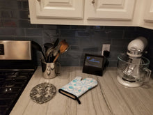 Load image into Gallery viewer, Winter Snowflakes on White Oven Mitt BB7487OVMT