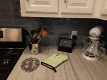 Load image into Gallery viewer, Gemoetric Circles on Green Watercolor Oven Mitt BB7493OVMT