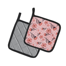 Load image into Gallery viewer, Pink Flowers and Polka Dots Pot Holders - Set of 2 - Heat-Resistant Kitchen Essentials BB7499PTHD