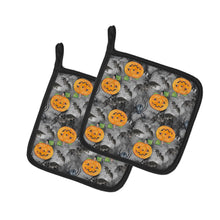 Load image into Gallery viewer, Watecolor Halloween Jack-O-Lantern Bats Pot Holders - Set of 2 - Heat-Resistant Kitchen Essentials BB7525PTHD