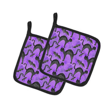 Load image into Gallery viewer, Watecolor Halloween Black Cats on Purple Pot Holders - Set of 2 - Heat-Resistant Kitchen Essentials BB7528PTHD